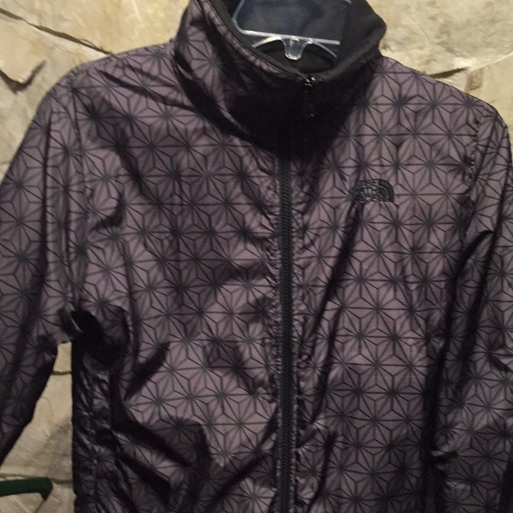North face women’s reversible jacket - Picture 6 of 8